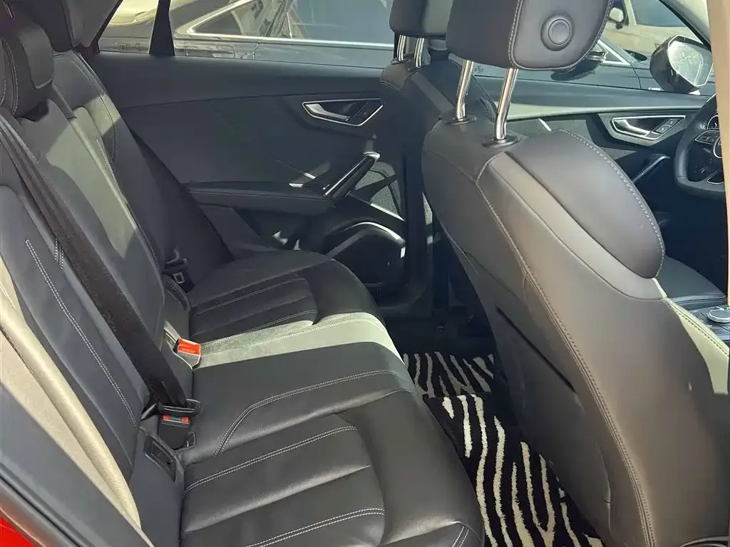 Audi Q2L 2021 из CN, фото 9