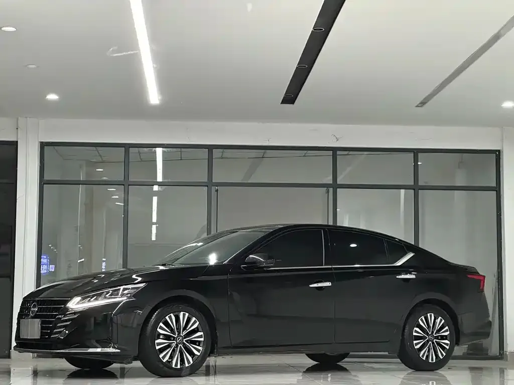 Nissan Teana — фото 2