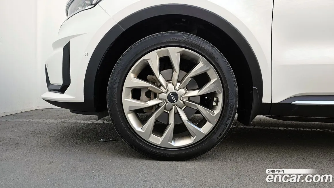 Kia Sorento — фото 4