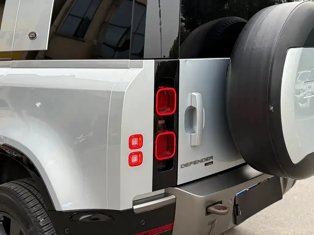 Land Rover Defender 2022 из CN, фото 3