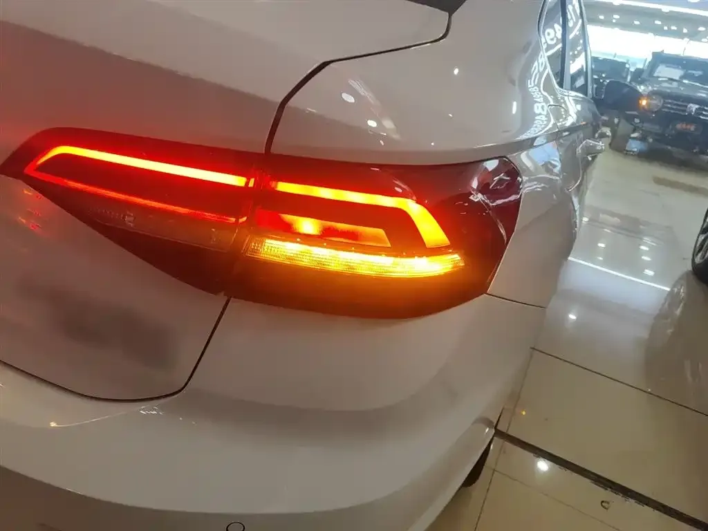 Volkswagen Lavida 2024 из CN, фото 8