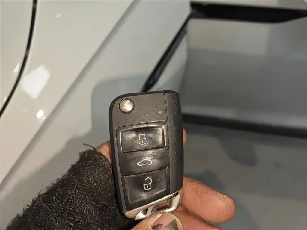 Volkswagen Tiguan L 2023 из CN, фото 8