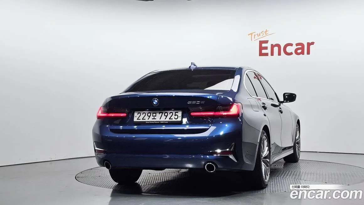 BMW 3-Series 2021 из KR, фото 8