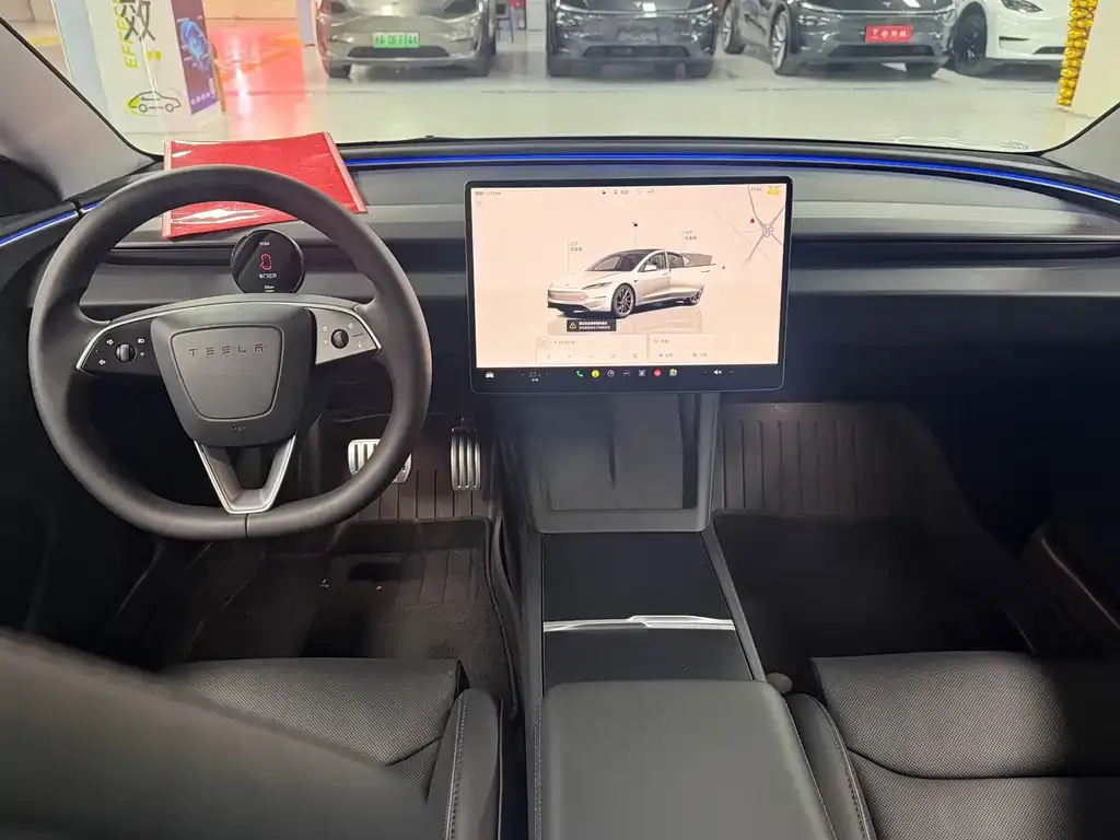 Tesla Model 3 — фото 7