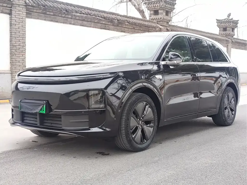 Li Auto L6