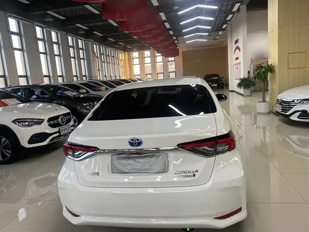 Toyota Corolla 2023 из CN, фото 9