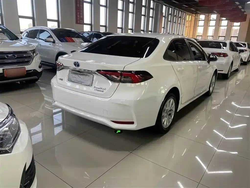 Toyota Corolla 2023 из CN, фото 10