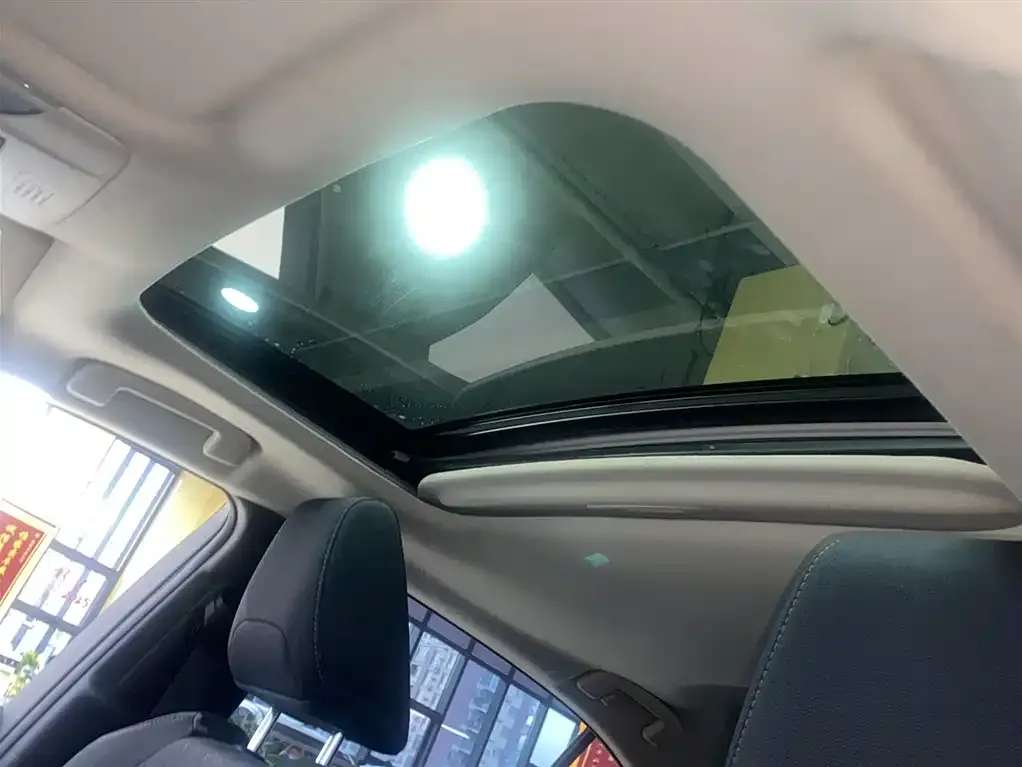 Toyota Corolla 2023 из CN, фото 3