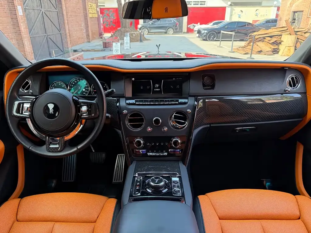 Rolls-Royce Cullinan 2023 из CN, фото 10