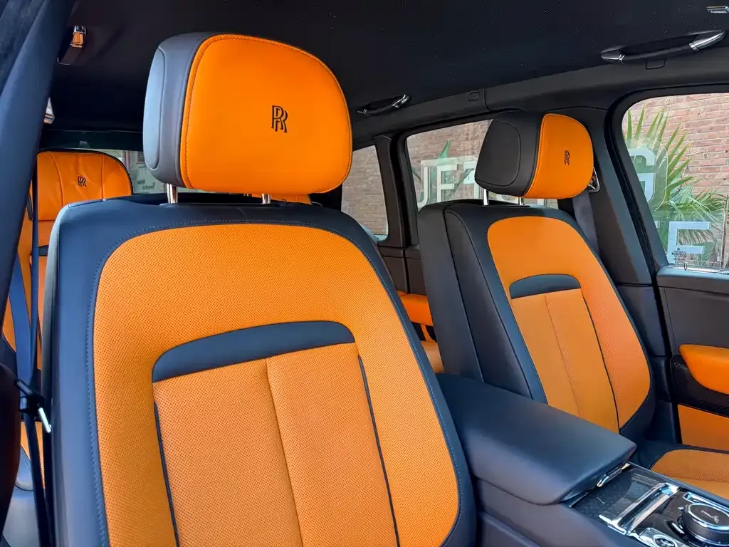 Rolls-Royce Cullinan 2023 из CN, фото 6