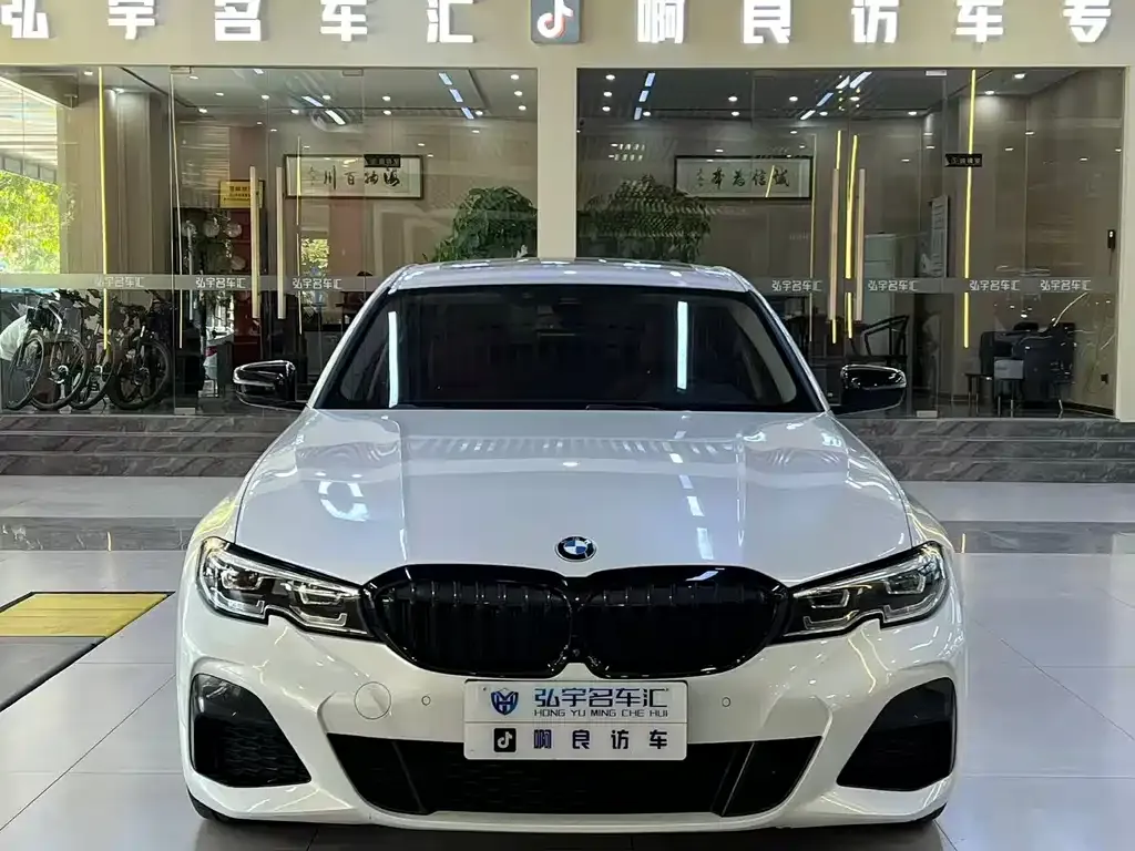BMW 3 Series 2021 из CN, фото 1