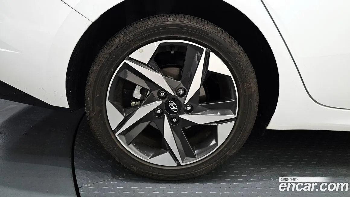 Hyundai AVANTE 2023 из KR, фото 5