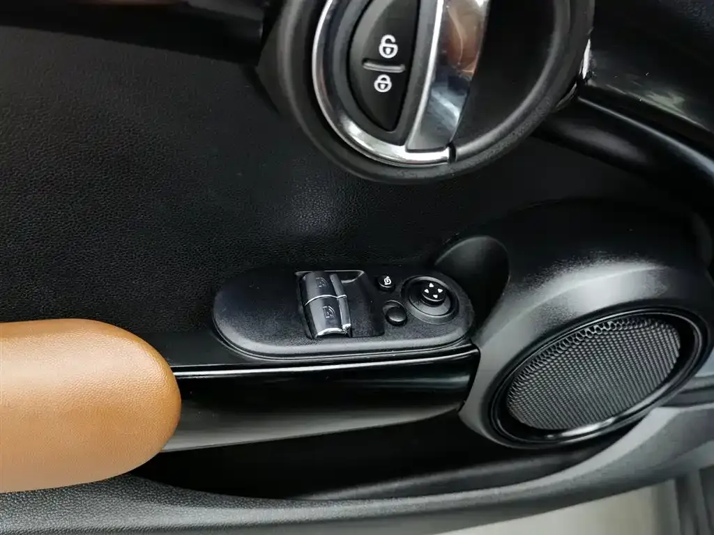 MINI Cooper (3-door) 2021 из CN, фото 9