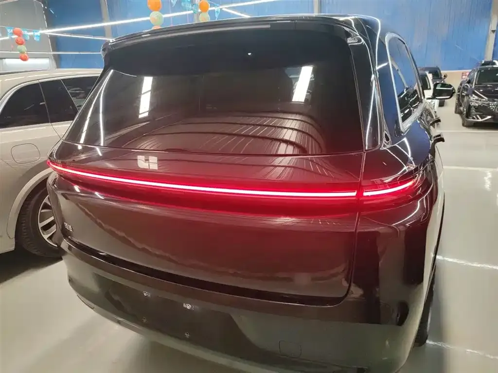 Li Auto L8 2023 из CN, фото 4