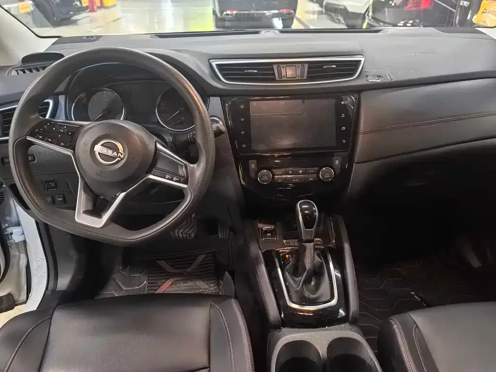 Nissan Qashqai — фото 2
