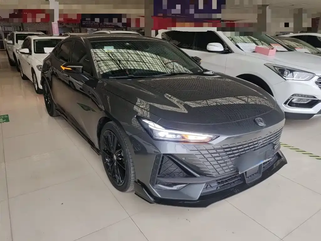 Changan UNI-V 2023 из CN, фото 4
