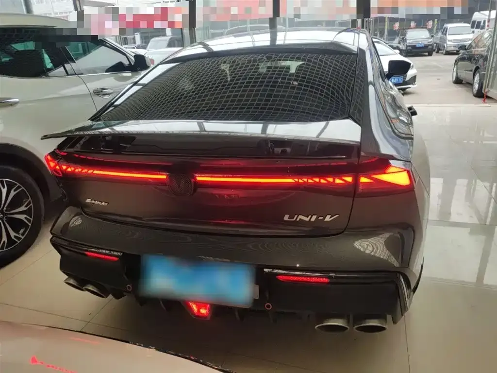 Changan UNI-V 2023 из CN, фото 5