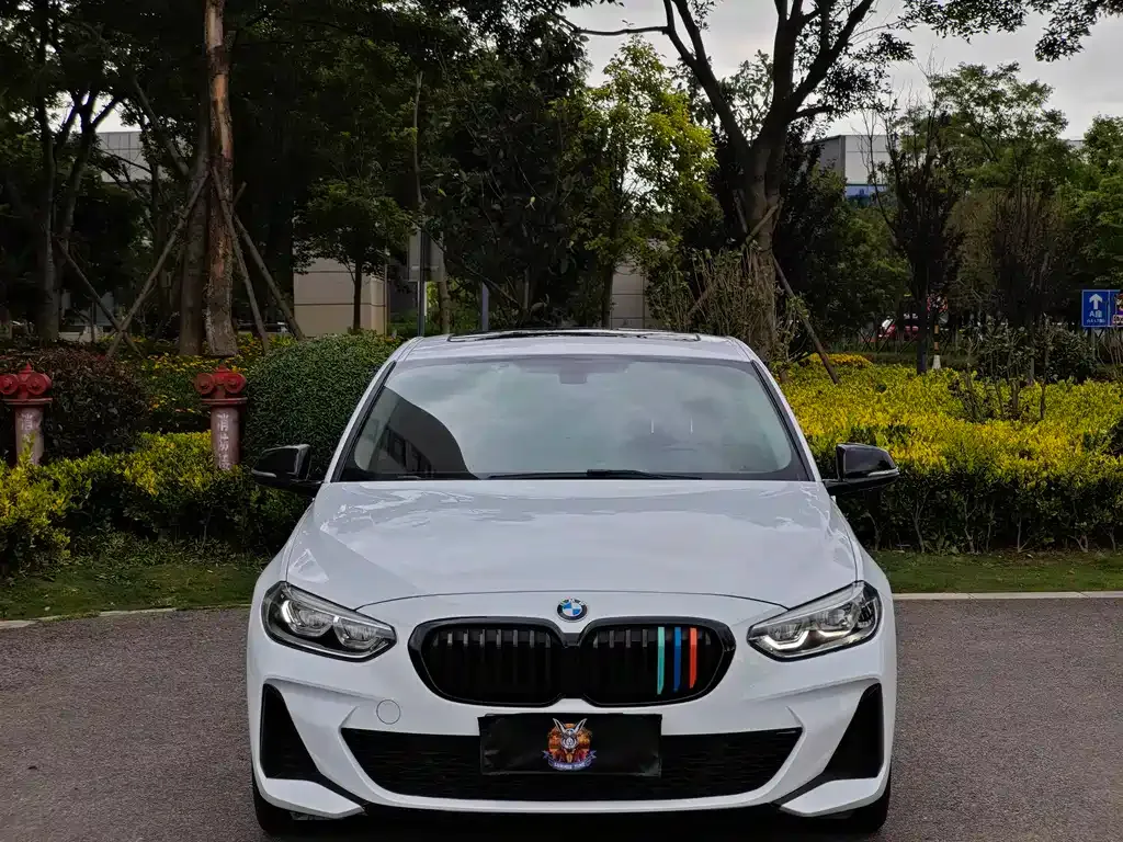 BMW 1 Series 2021 из CN, фото 2