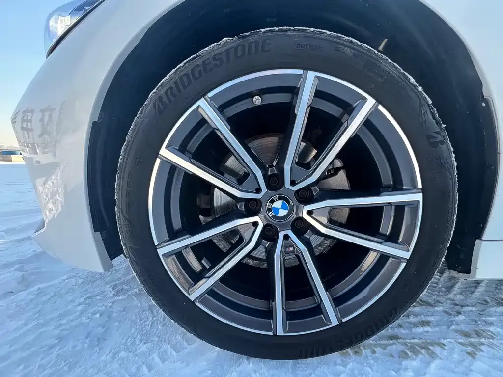 BMW 3 Series 2023 из CN, фото 9