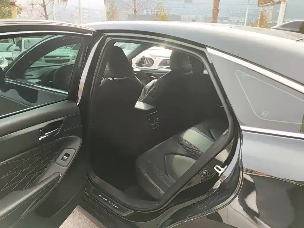 Toyota Avalon 2021 из CN, фото 6