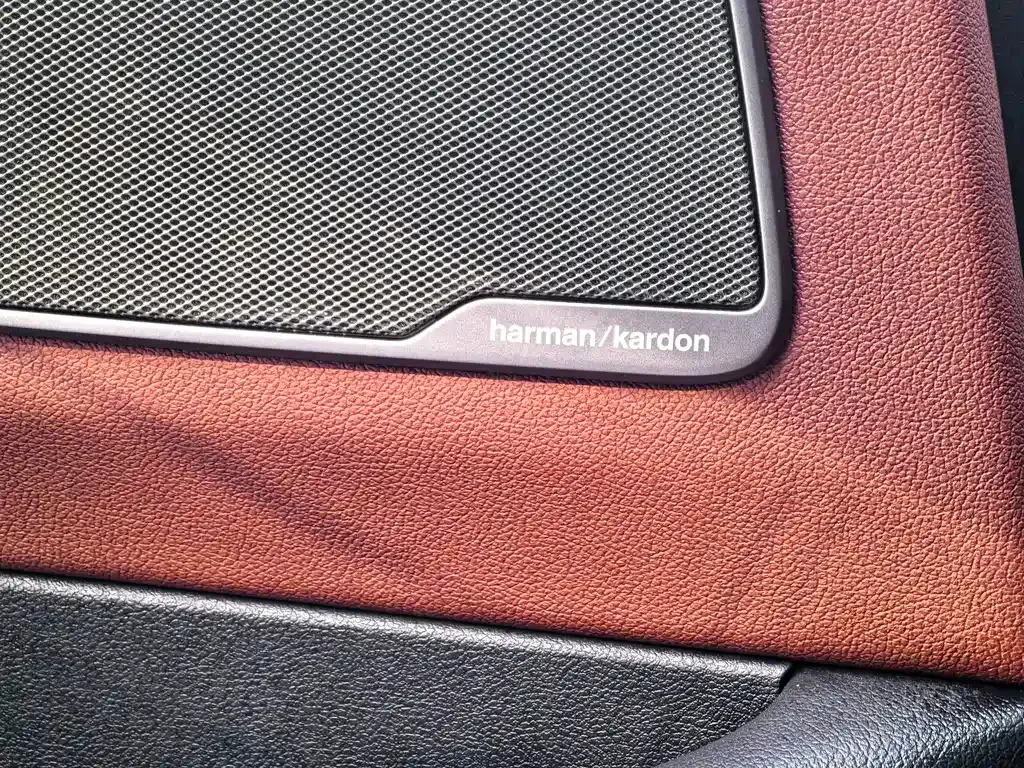 BMW 5 Series — фото 9