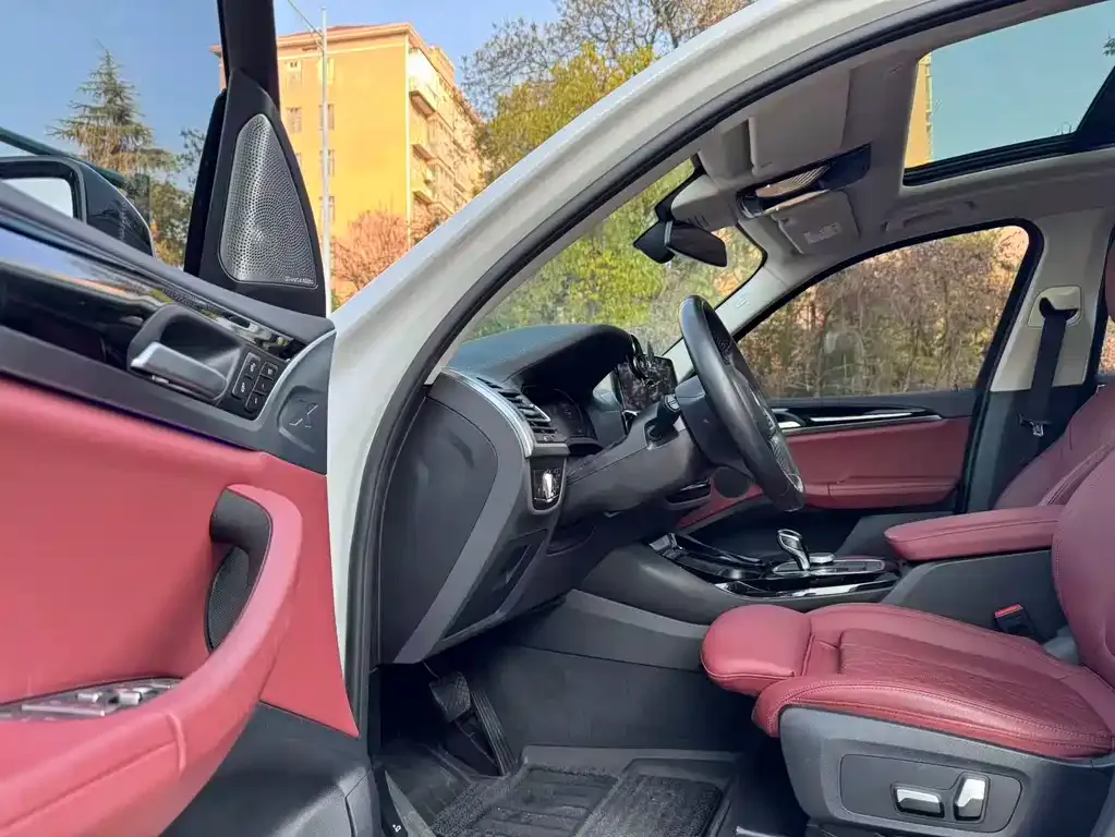 BMW X3 2022 из CN, фото 2