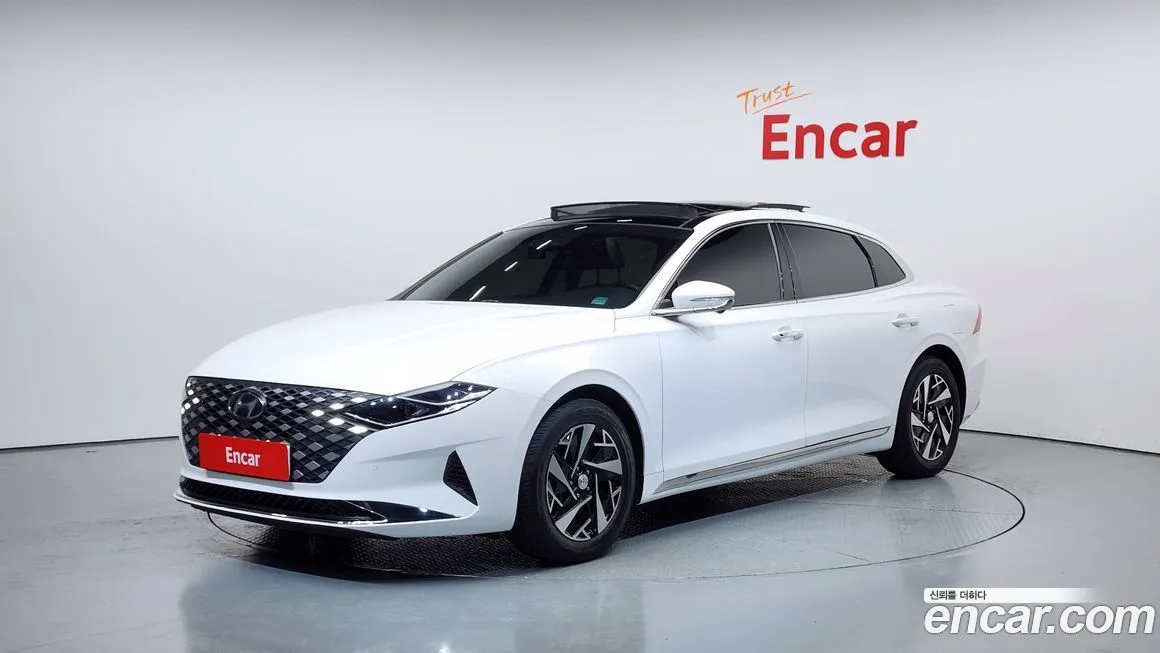 Hyundai Grandeur — фото 1