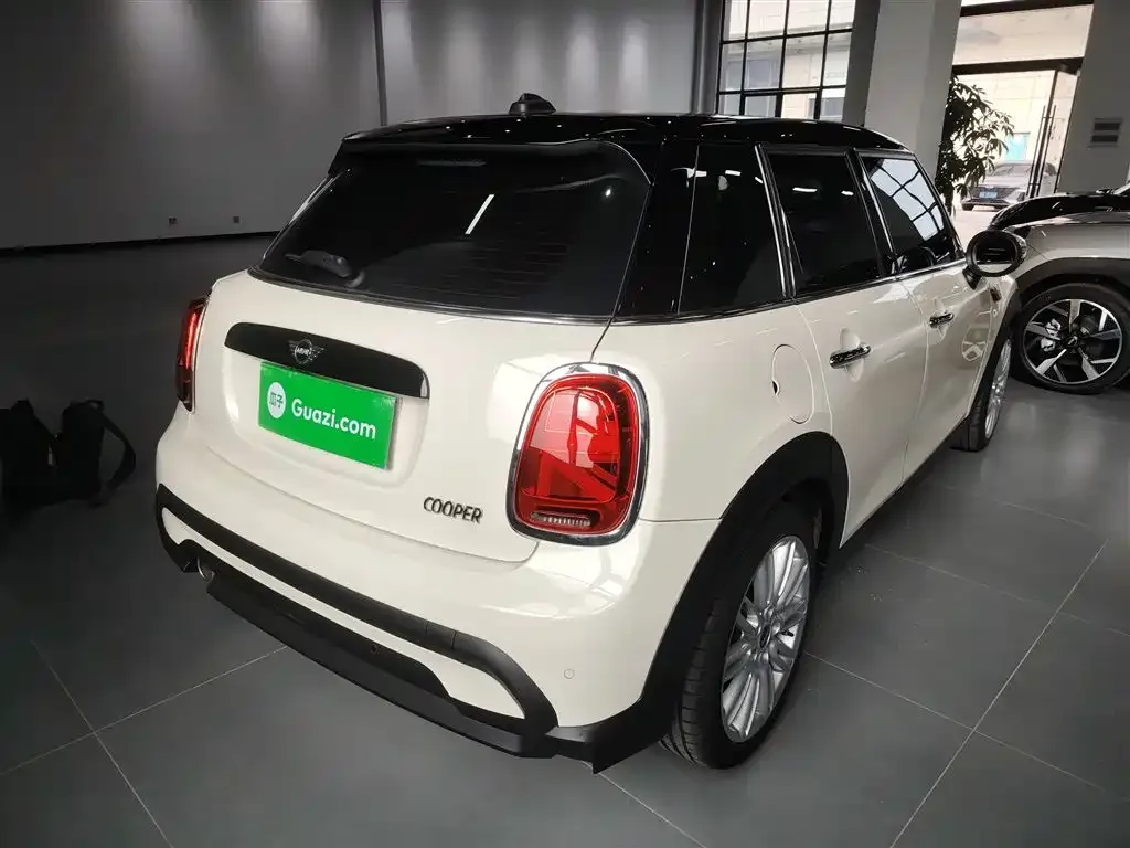 MINI Cooper (3-door) 2022 из CN, фото 10