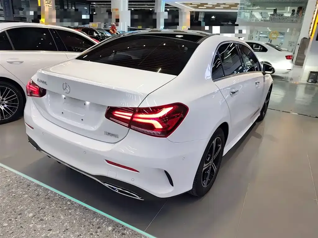 Mercedes-Benz A-Class 2023 из CN, фото 7