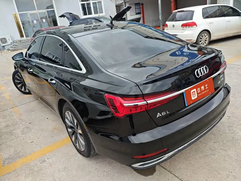 Audi A6L 2022 из CN, фото 2