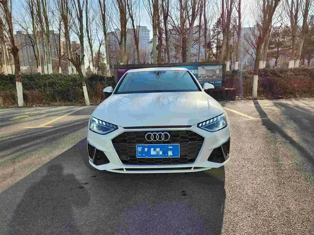 Audi A4L 2022 из CN, фото 6