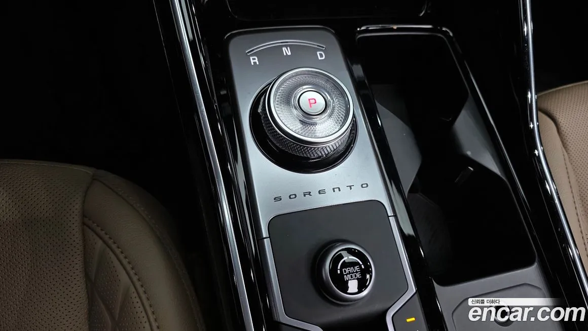 Kia Sorento — фото 9