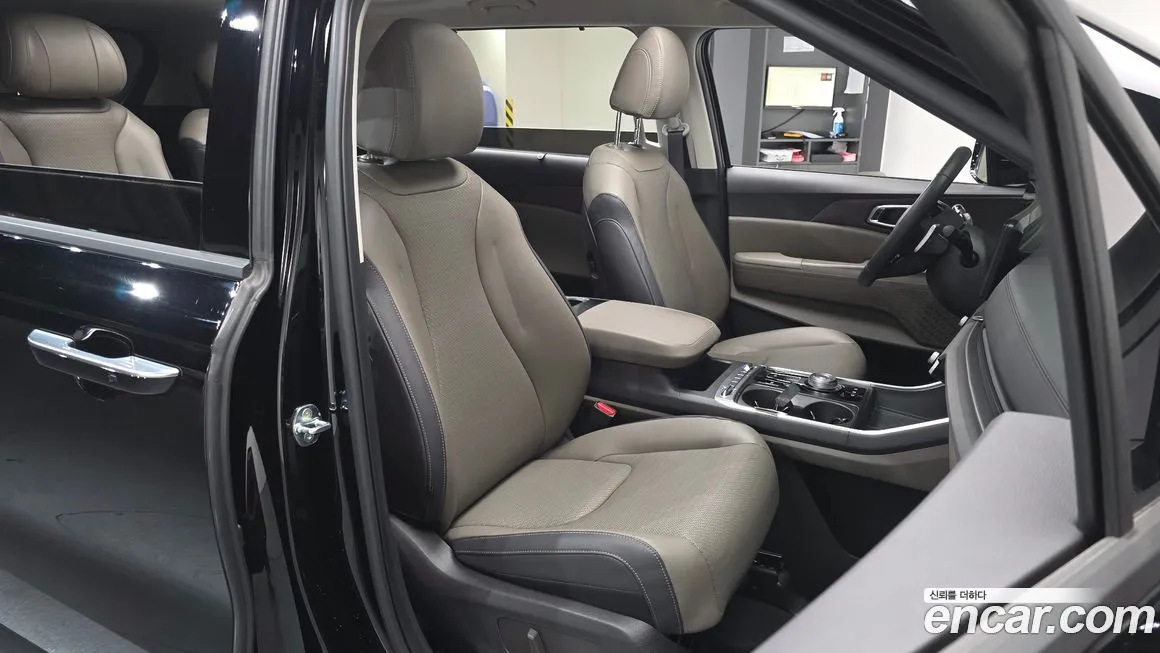 Kia Carnival — фото 10