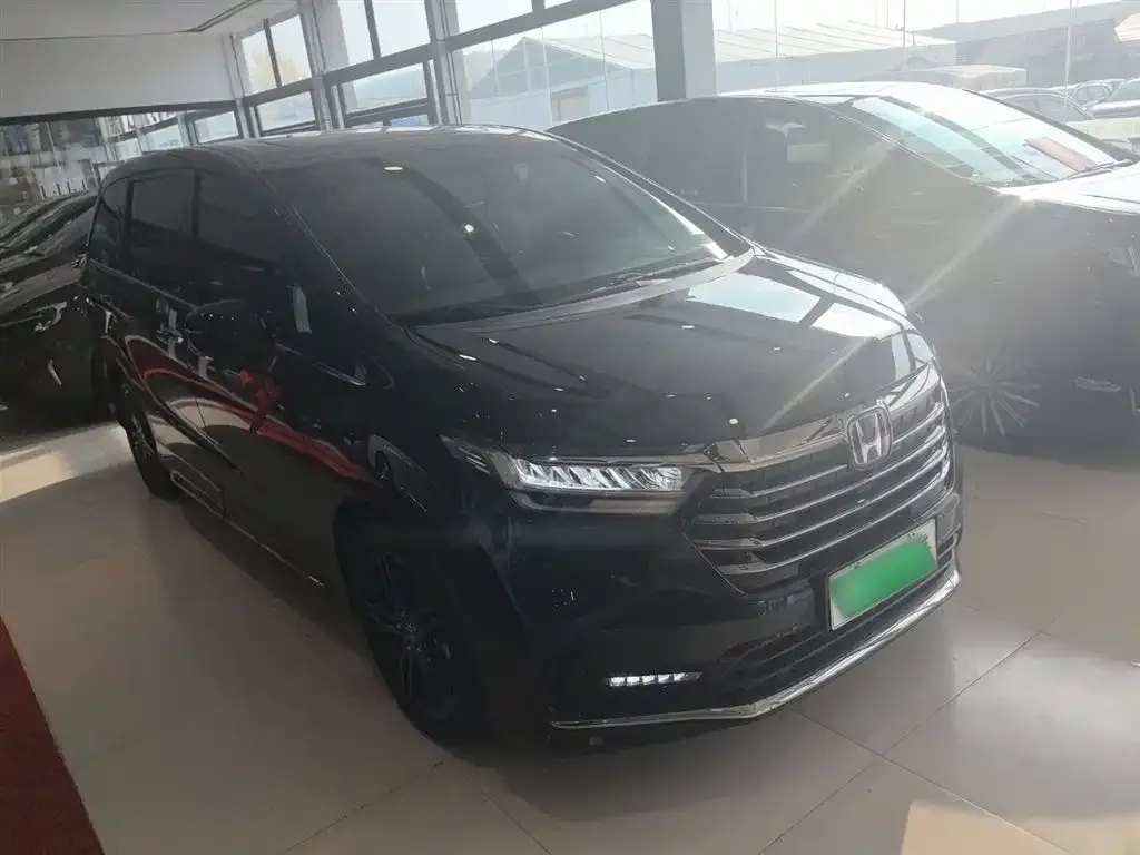 Honda Odyssey 2023 из CN, фото 2