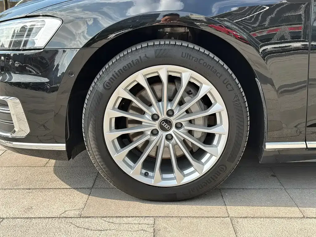 Audi A8 2021 из CN, фото 10