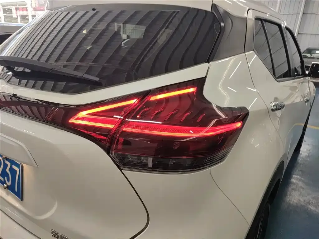 Nissan Kicks — фото 4