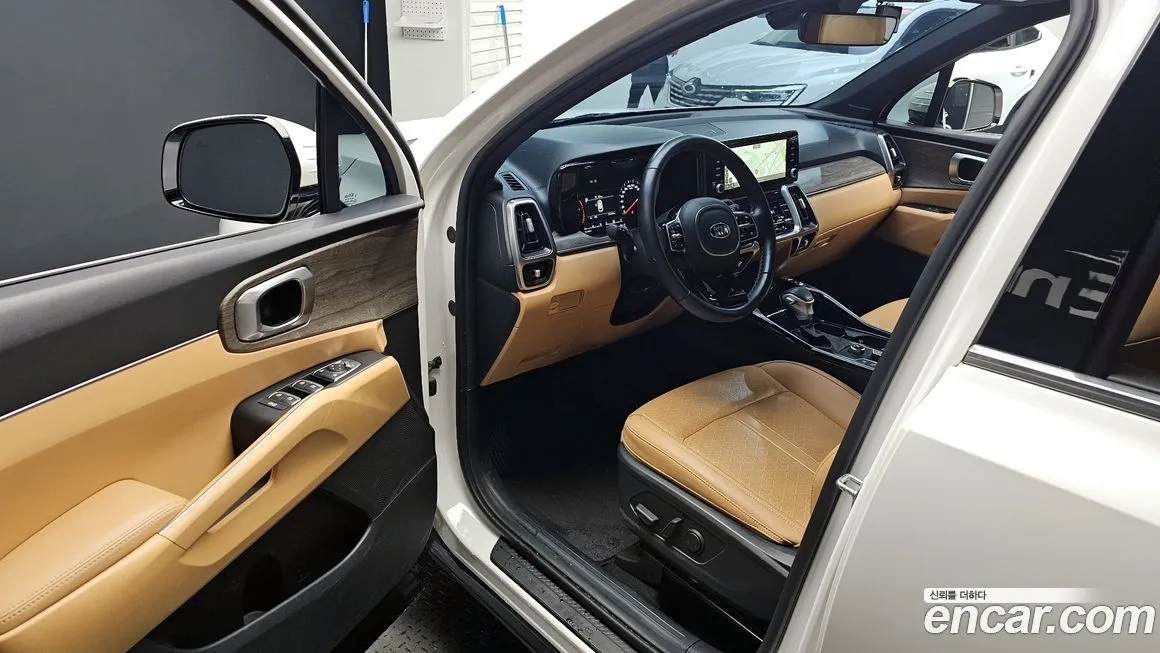 Kia Sorento — фото 6
