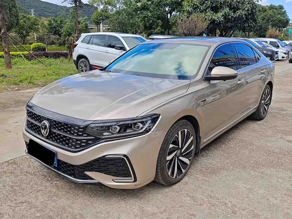Volkswagen Passat 2022 из CN, фото 1