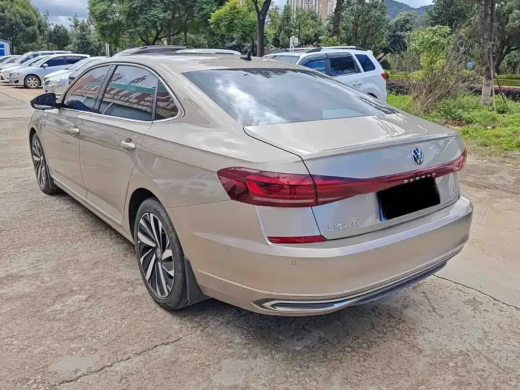 Volkswagen Passat 2022 из CN, фото 8