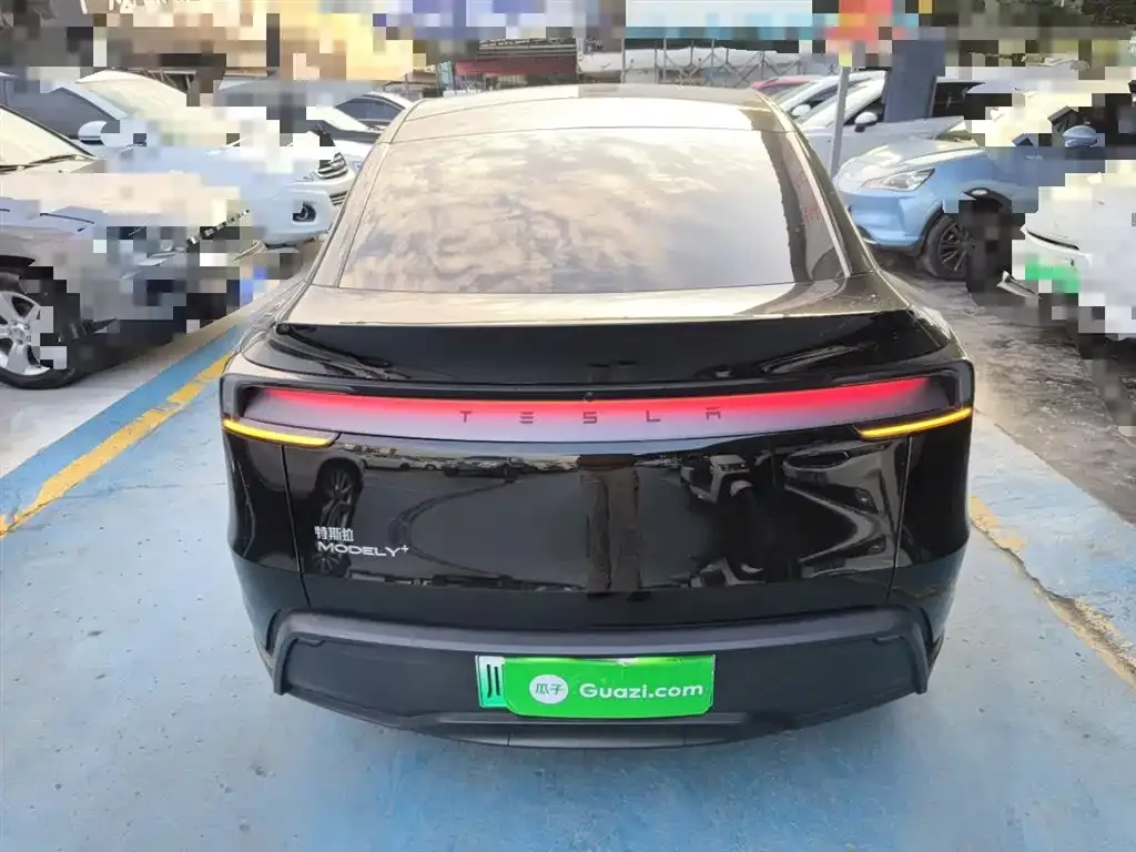 Tesla Model Y 2025 из CN, фото 3