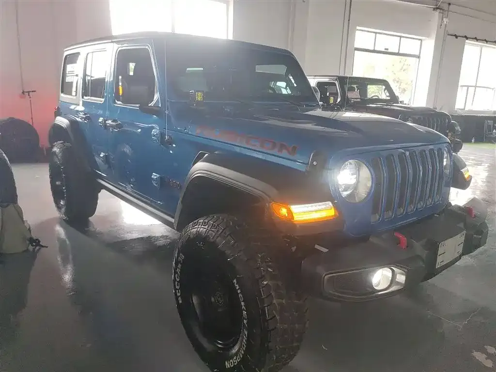 Jeep Wrangler 2023 из CN, фото 3