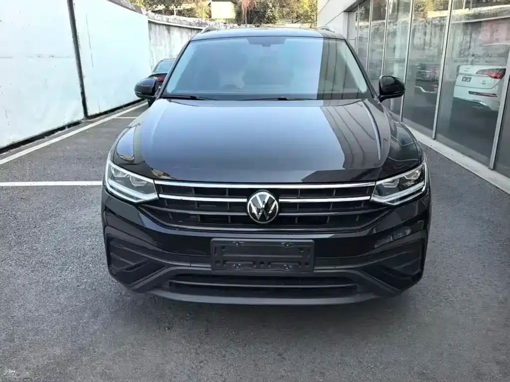 Volkswagen Tiguan L 2024 из CN, фото 7