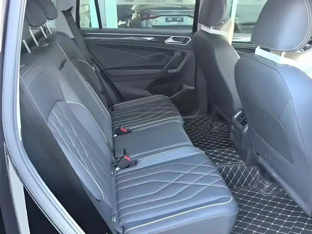 Volkswagen Tiguan L 2024 из CN, фото 6