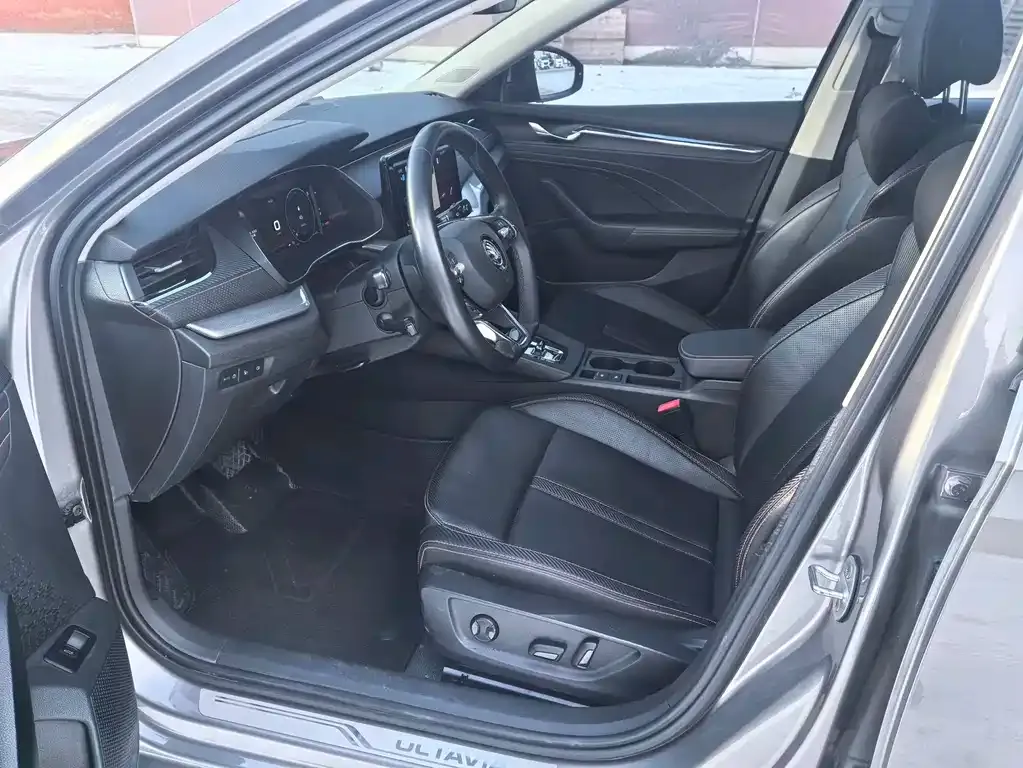 Skoda Octavia 2021 из CN, фото 6