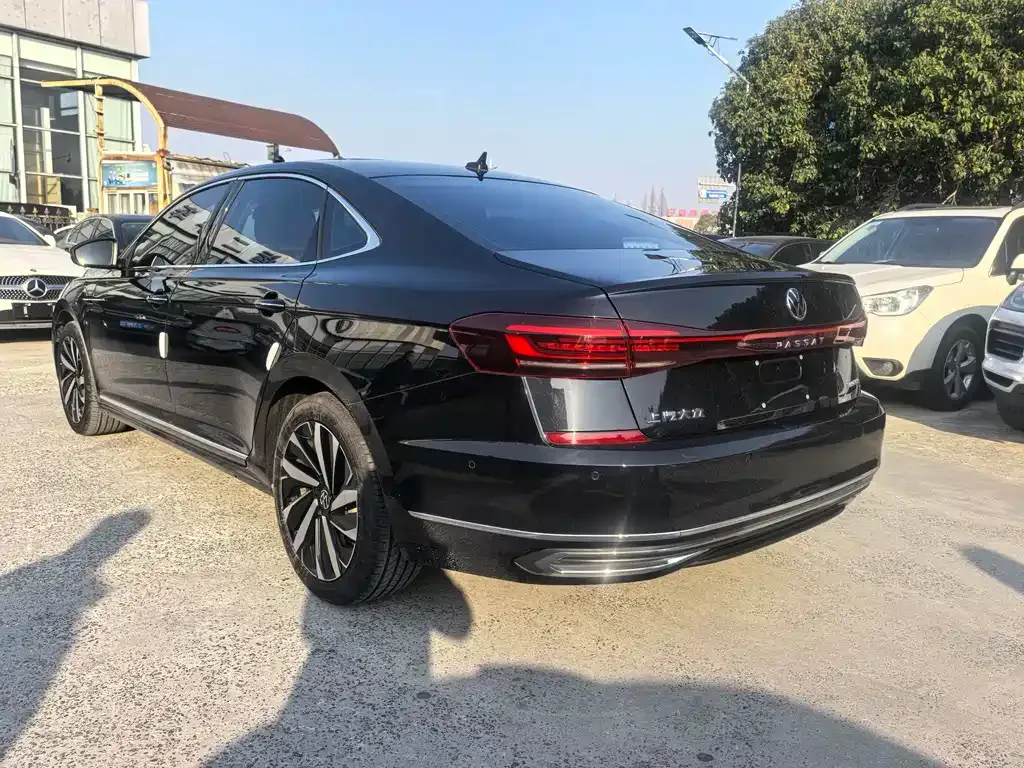 Volkswagen Passat 2024 из CN, фото 10