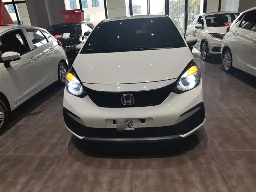 Honda Fit — фото 7