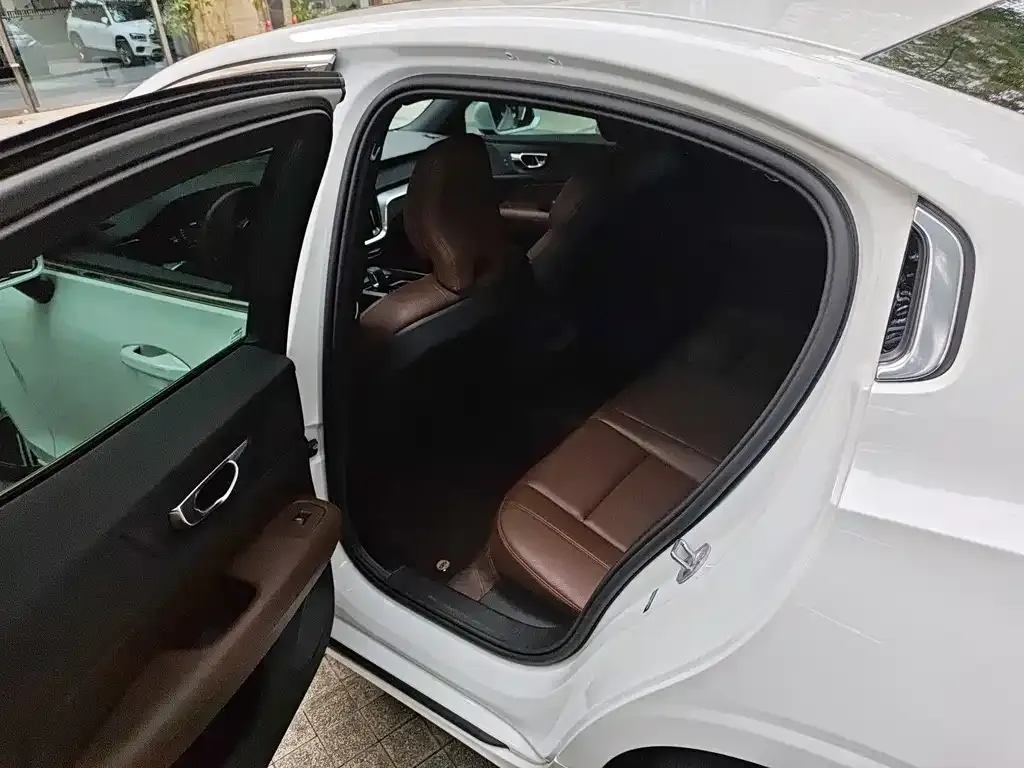 [object Object] S60 2023 из CN, фото 6