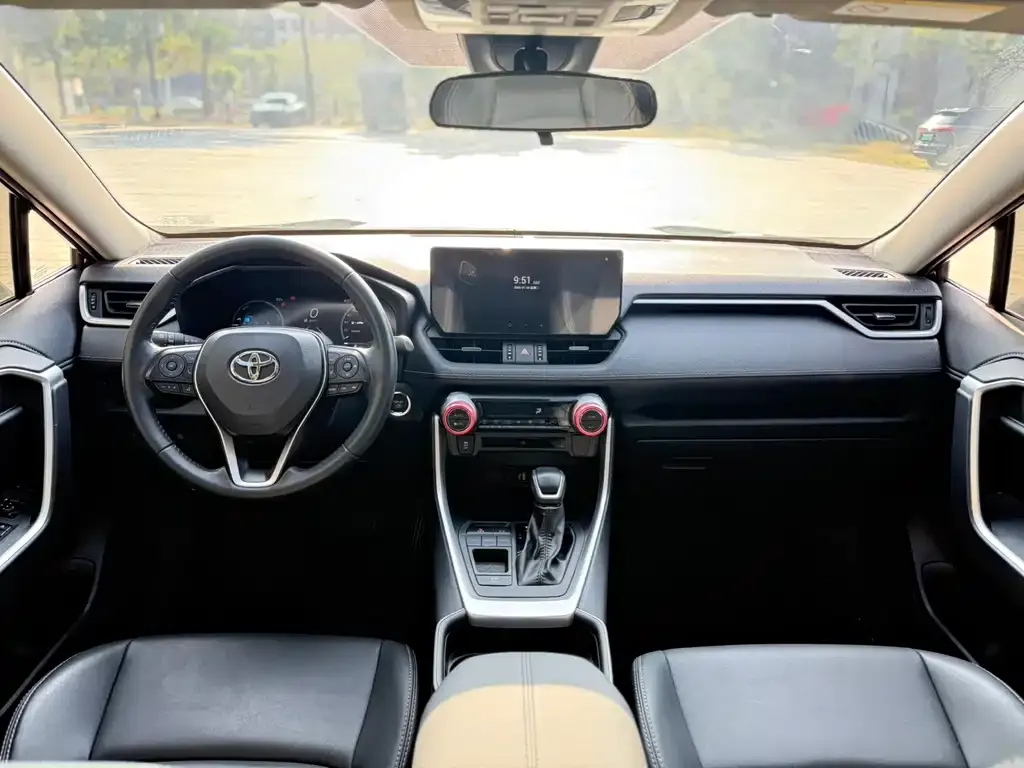 Toyota Wildlander — фото 10