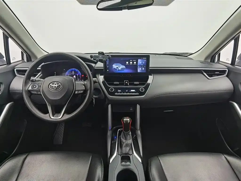 Toyota Frontlander 2024 из CN, фото 8