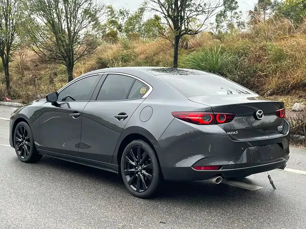 Mazda 3 Axela — фото 7
